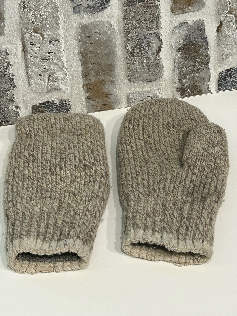 Chunky Taupe Tweed Wool Mittens Ribbed Cuff Thick Lining